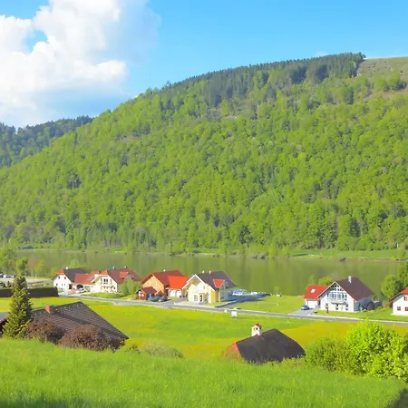 Feiken Alloggio in famiglia Wesenufer
