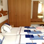 Feiken *