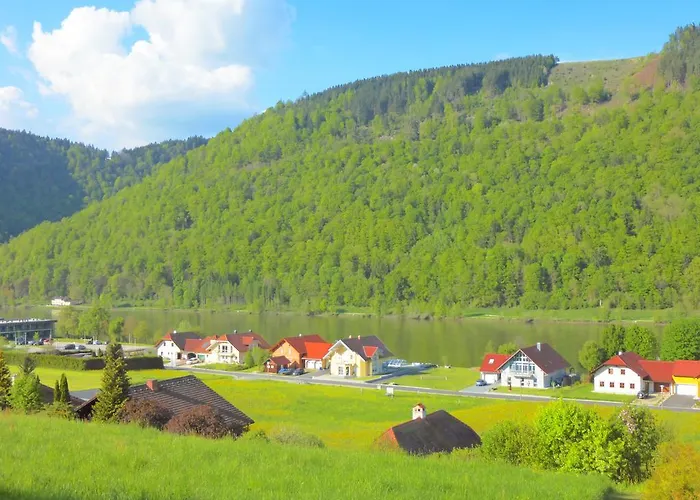 Feiken Privatunterkunft Wesenufer